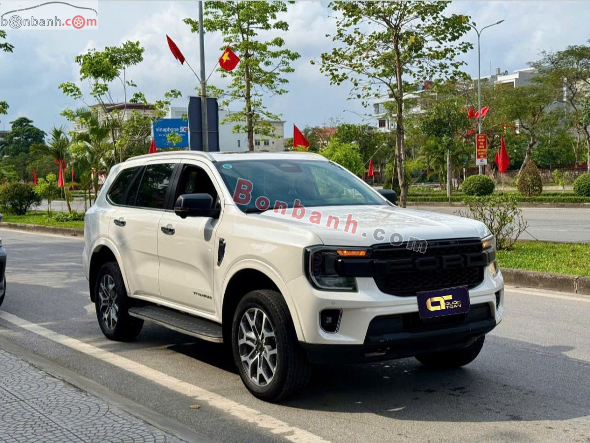 Bán ô tô Ford Everest Titanium 2.0L 4x2 AT - 2024 - xe cũ