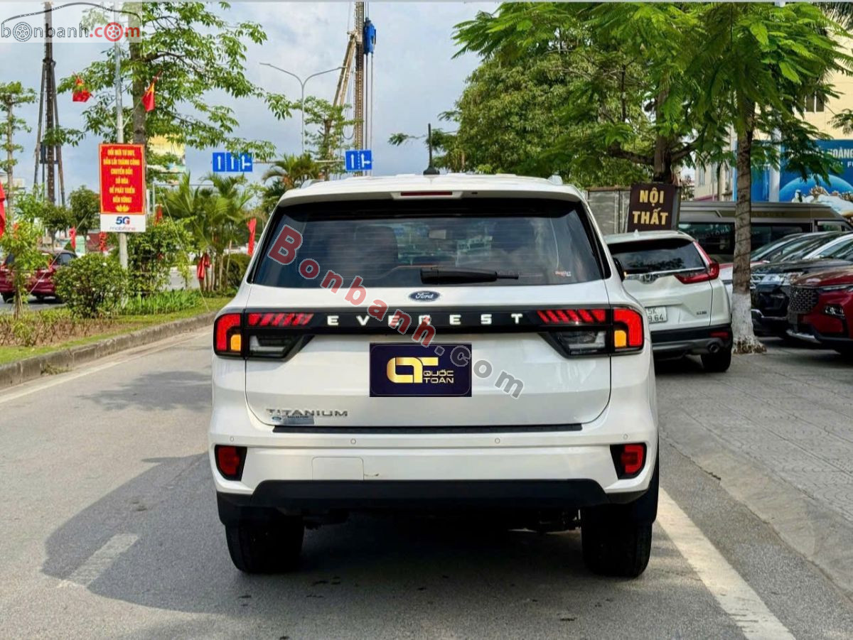 Bán ô tô Ford Everest Titanium 2.0L 4x2 AT - 2024 - xe cũ
