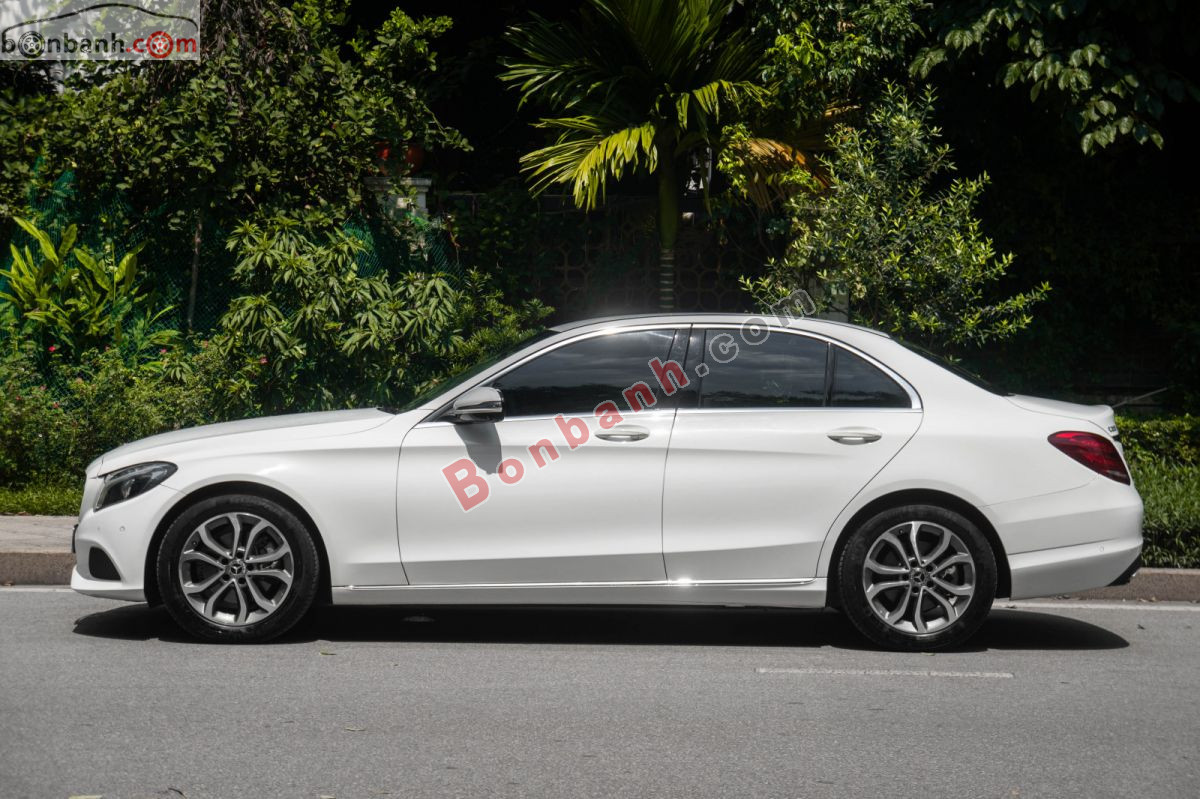 Bán ô tô Mercedes Benz C class C200 - 2017 - xe cũ