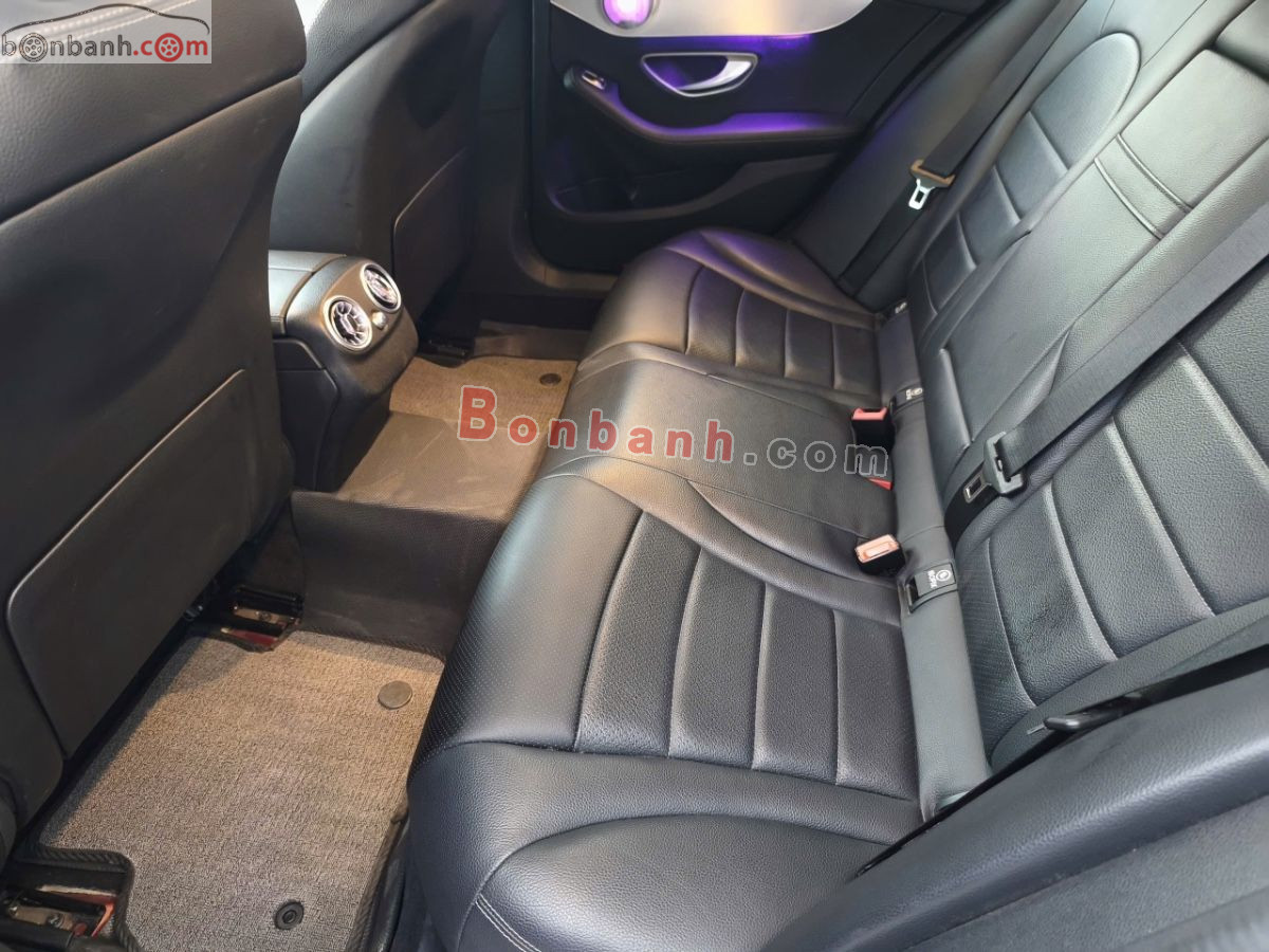 Bán ô tô Mercedes Benz C class C180 - 2020 - xe cũ