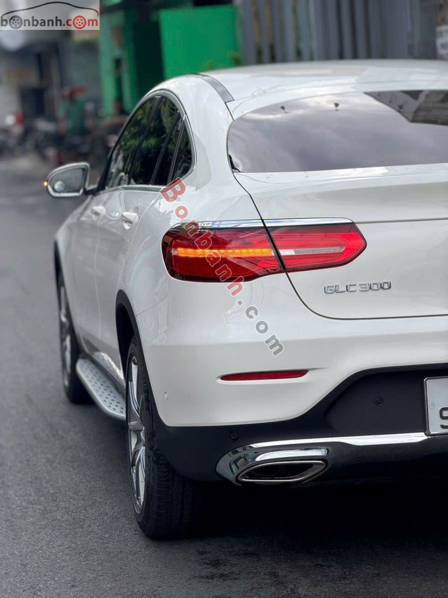 Bán ô tô Mercedes Benz GLC 300 Coupe 4Matic - 2017 - xe cũ