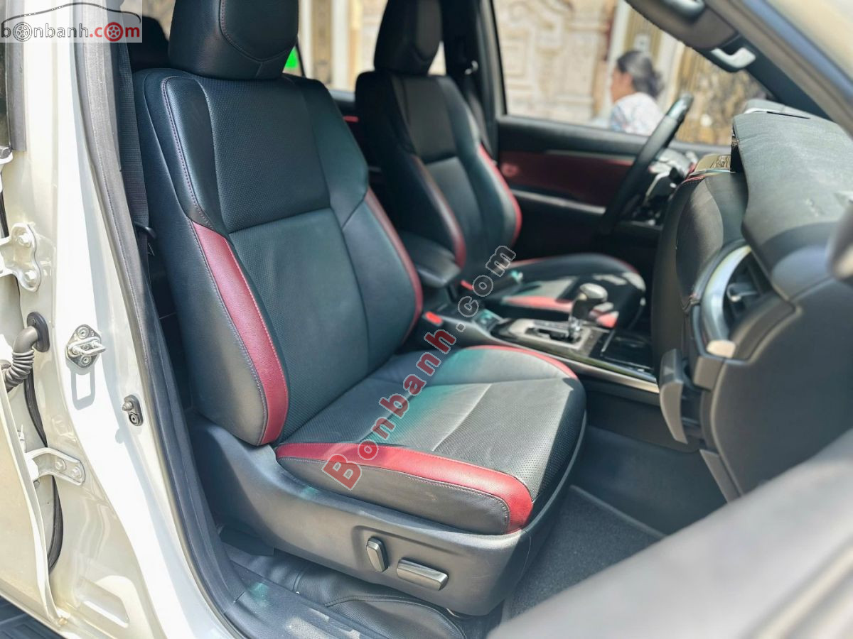 Bán ô tô Toyota Fortuner 2.4G 4x2 AT Legender - 2021 - xe cũ