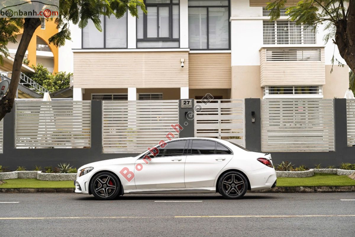 Bán ô tô Mercedes Benz C class C300 AMG - 2020 - xe cũ