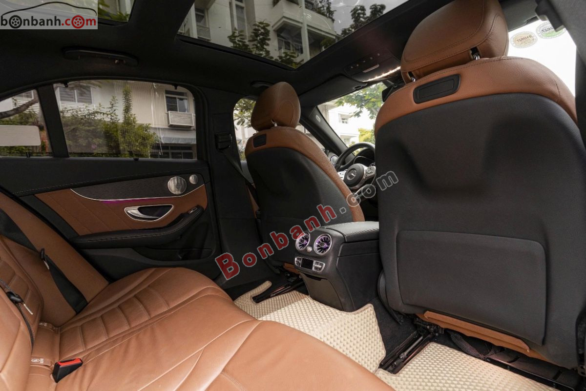 Bán ô tô Mercedes Benz C class C300 AMG - 2020 - xe cũ