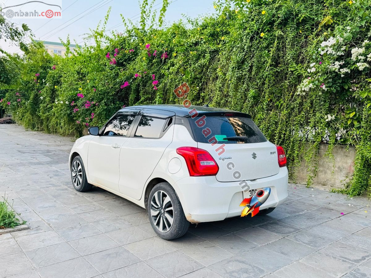 Bán ô tô Suzuki Swift GLX 1.2 AT - 2020 - xe cũ