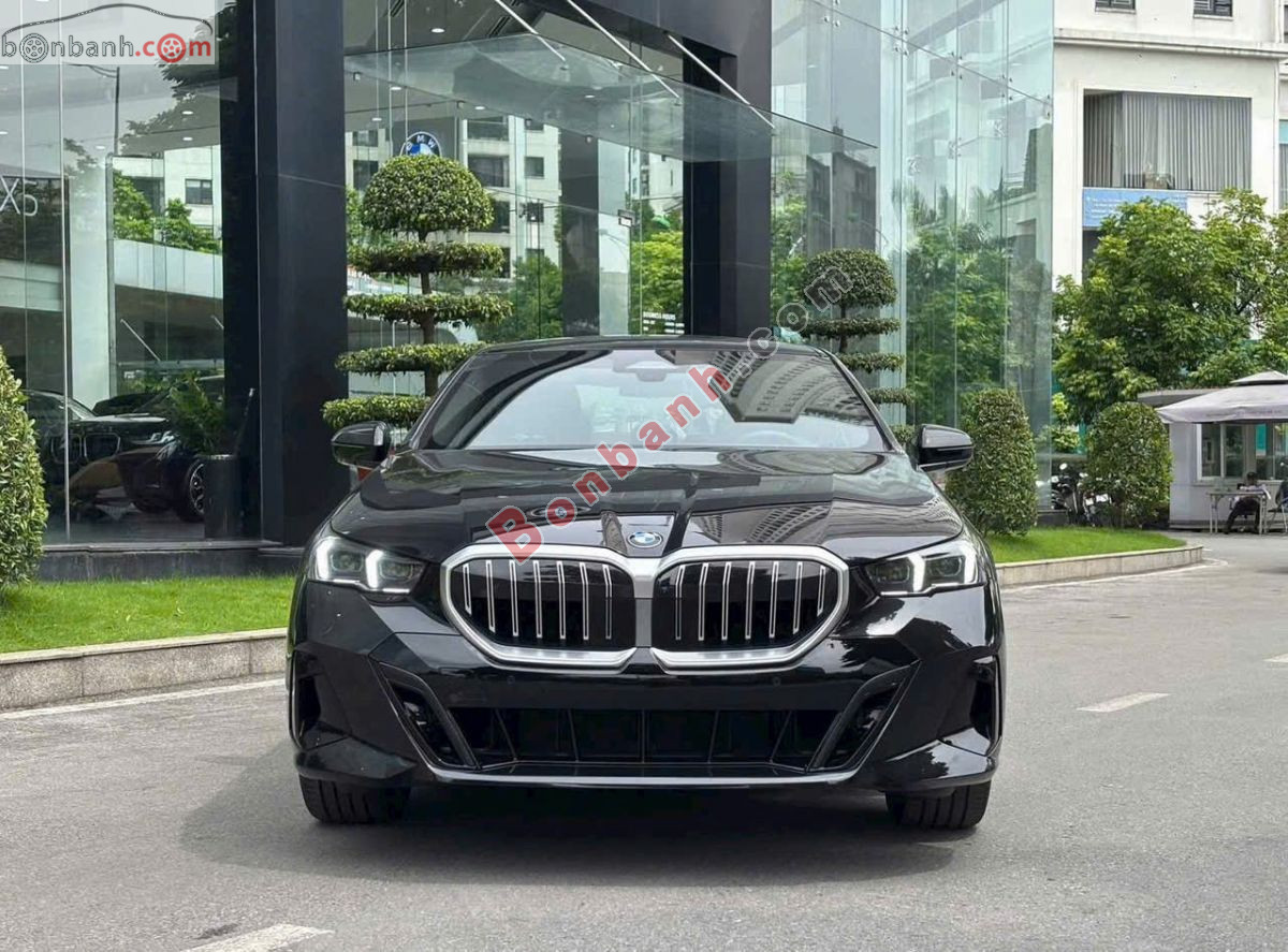 Bán ô tô BMW 5 Series 530i M Sport - 2026 - xe mới