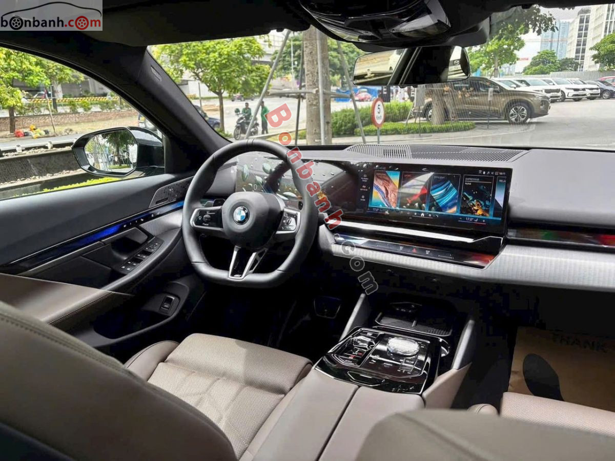 Bán ô tô BMW 5 Series 530i M Sport - 2026 - xe mới