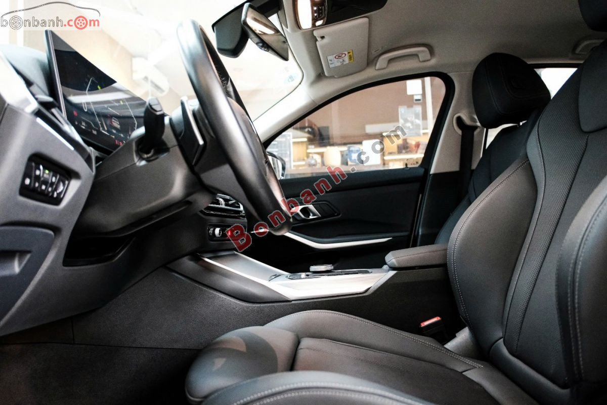 Bán ô tô BMW 3 Series 320i Sport Line - 2024 - xe cũ