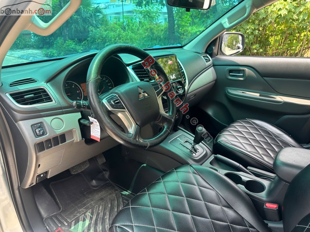 Bán ô tô Mitsubishi Triton 4x2 AT - 2019 - xe cũ