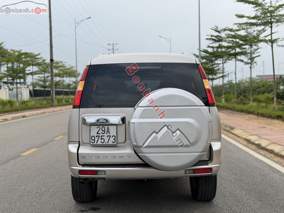 Bán ô tô Ford Everest 2.5L 4x2 MT - 2013 - xe cũ