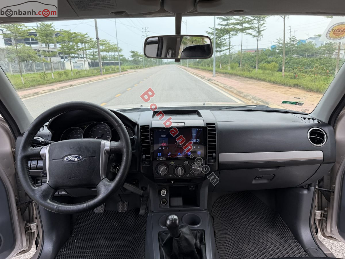 Bán ô tô Ford Everest 2.5L 4x2 MT - 2013 - xe cũ