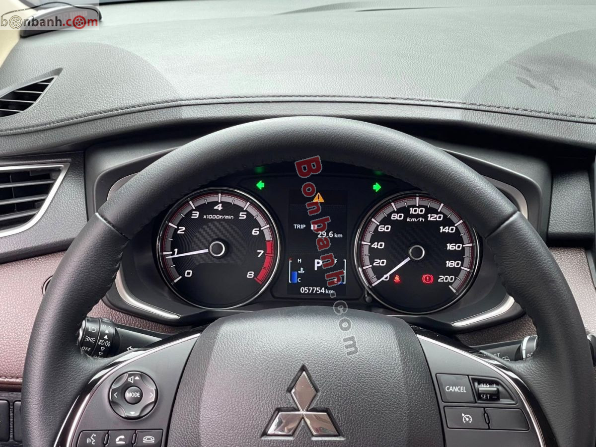 Bán ô tô Mitsubishi Xpander Cross 1.5 AT - 2021 - xe cũ