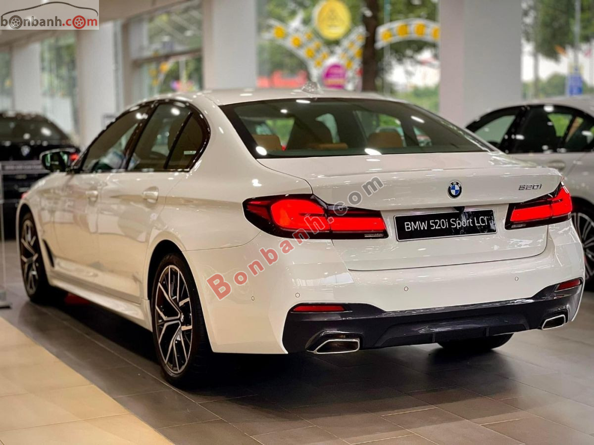 Bán ô tô BMW 5 Series 520i M Sport - 2023 - xe mới