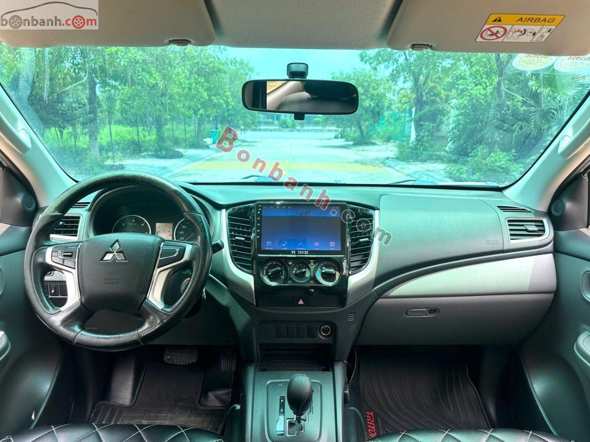 Bán ô tô Mitsubishi Triton 4x2 AT - 2019 - xe cũ
