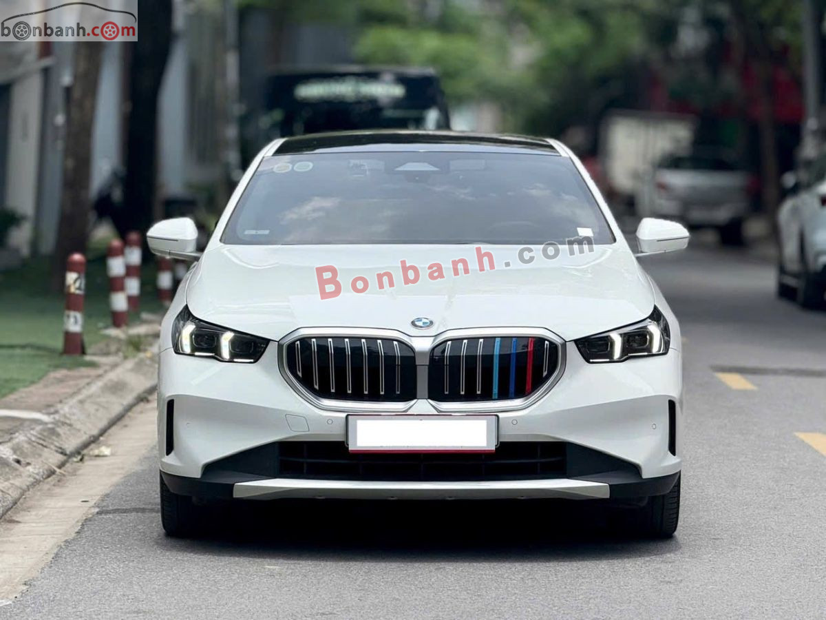 Bán ô tô BMW 5 Series 520i - 2025 - xe cũ
