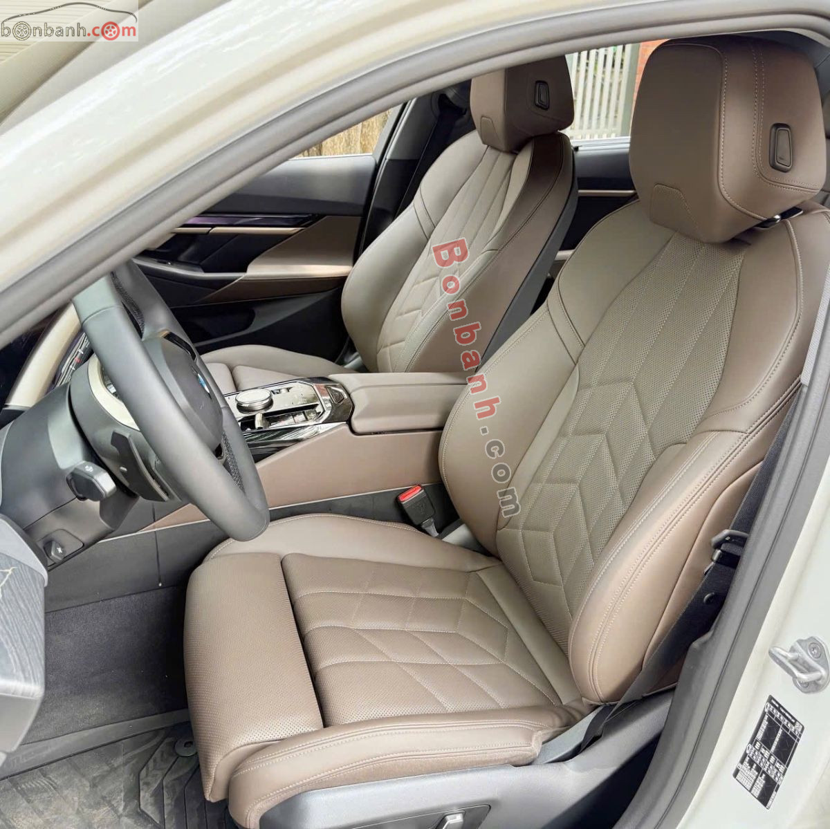 Bán ô tô BMW 5 Series 520i - 2025 - xe cũ