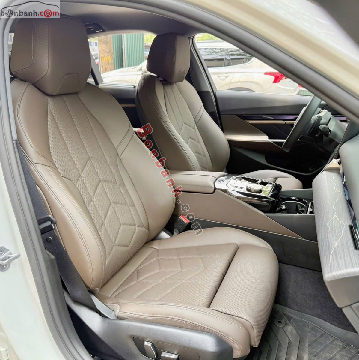 Bán ô tô BMW 5 Series 520i - 2025 - xe cũ