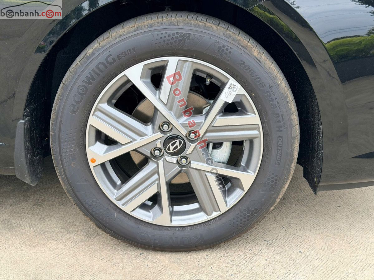Bán ô tô Hyundai Accent Cao cấp 1.5 AT - 2026 - xe mới
