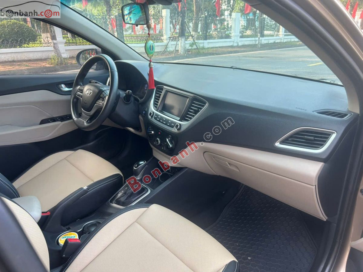 Bán ô tô Hyundai Accent 1.4 AT - 2020 - xe cũ