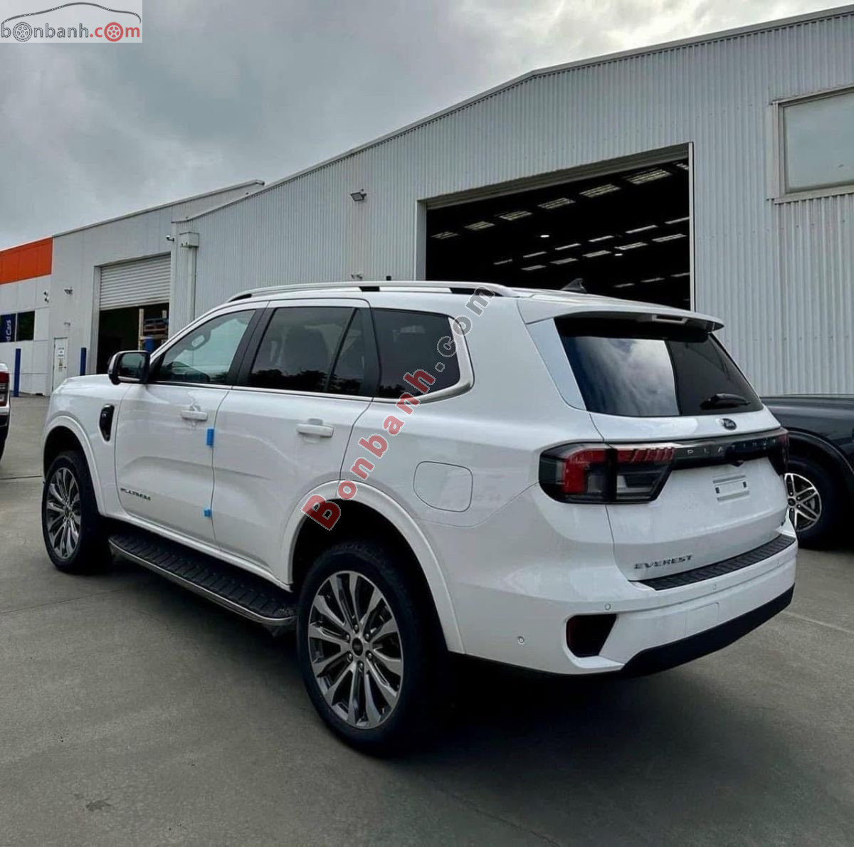 Bán ô tô Ford Everest Platinum+ 2.3L 4x4 AT - 2026 - xe mới