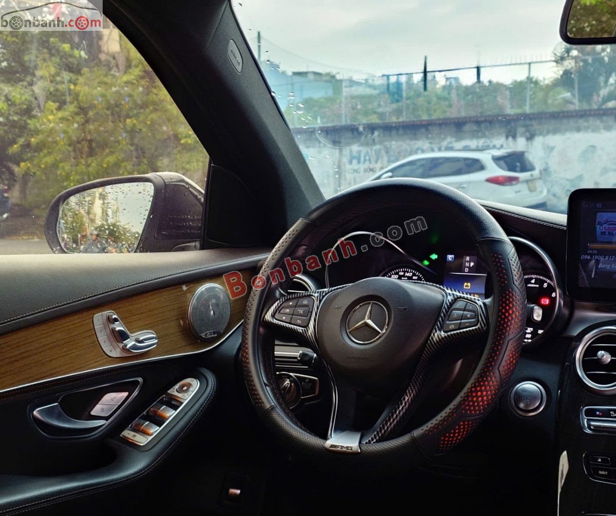 Bán ô tô Mercedes Benz GLC 250 4Matic - 2017 - xe cũ