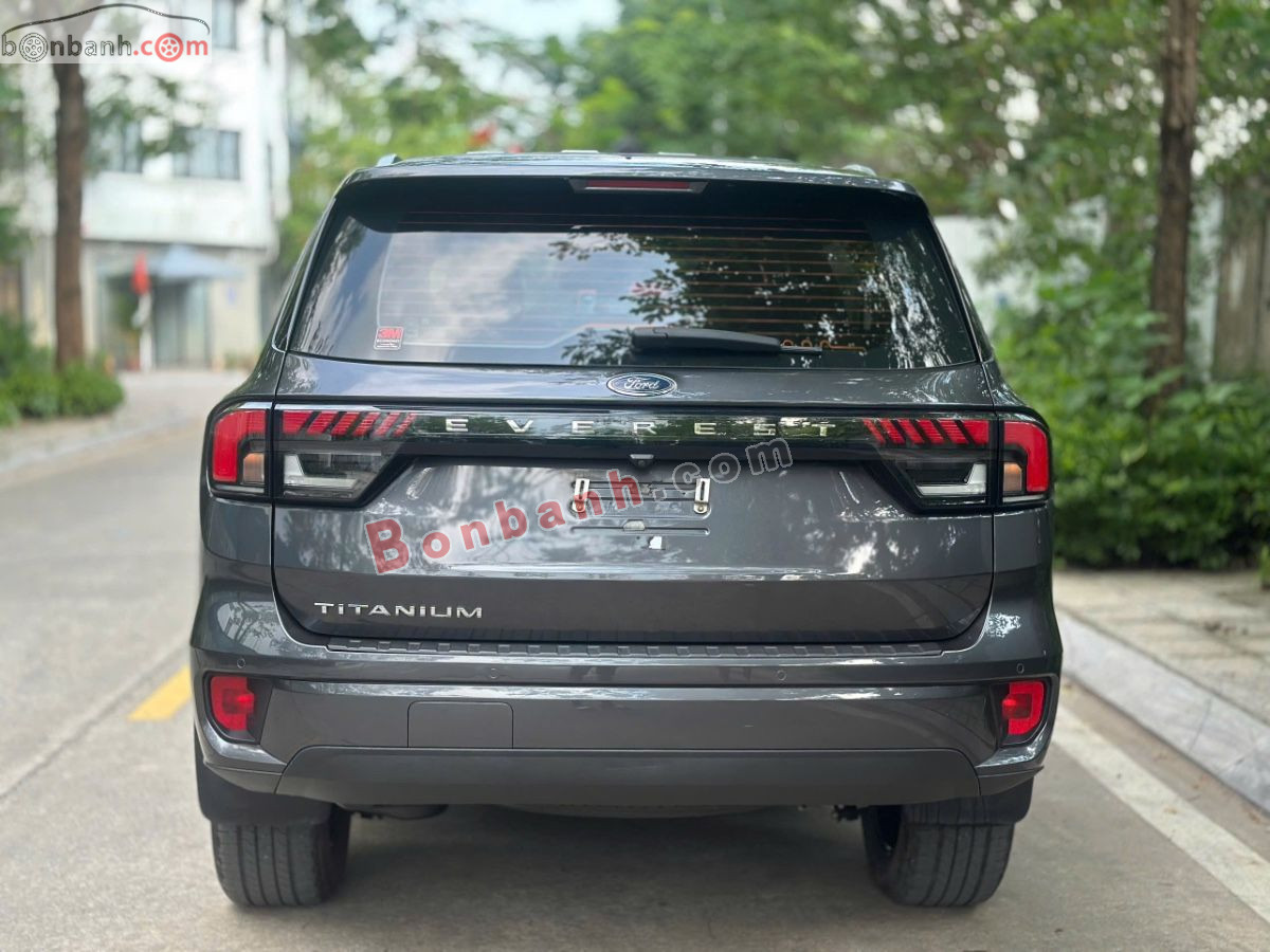 Bán ô tô Ford Everest Titanium 2.0L 4x2 AT - 2022 - xe cũ