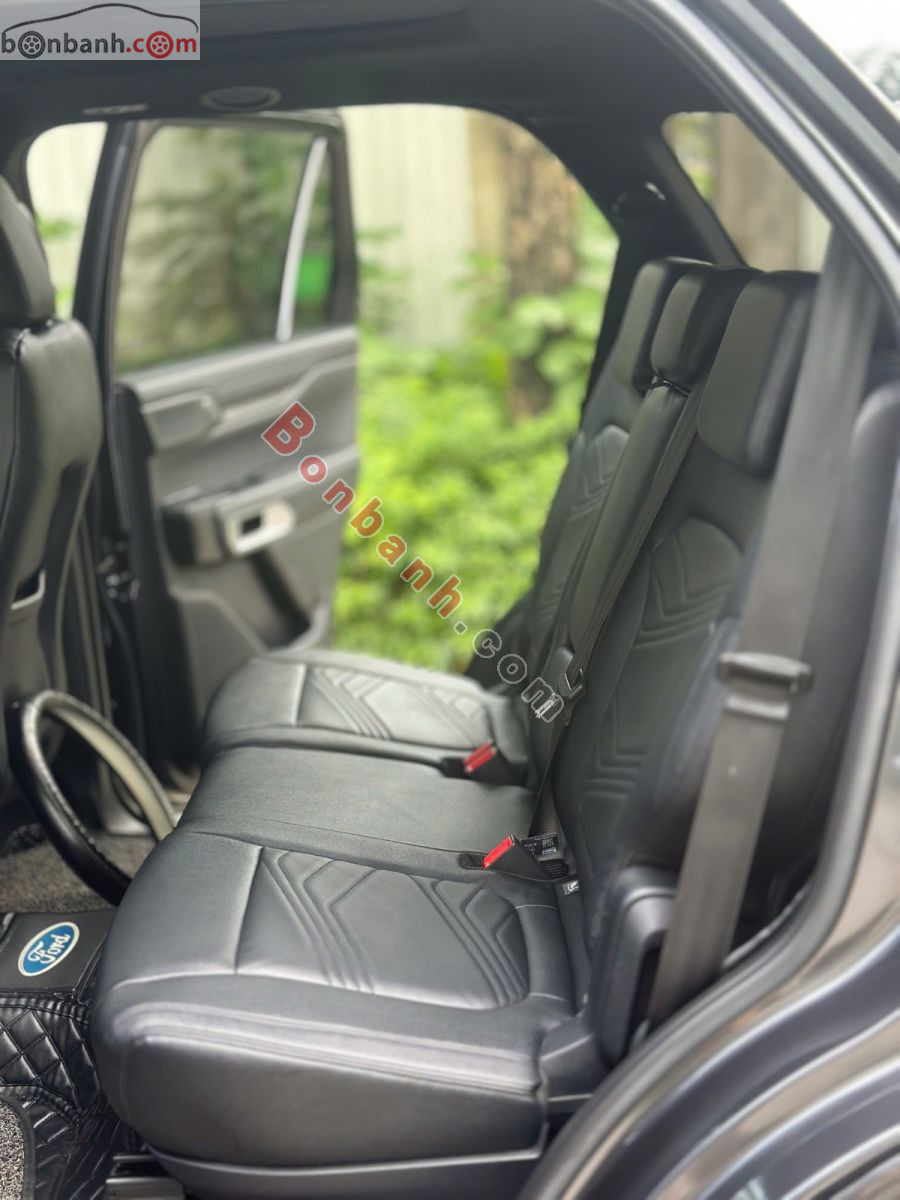 Bán ô tô Ford Everest Titanium 2.0L 4x2 AT - 2022 - xe cũ