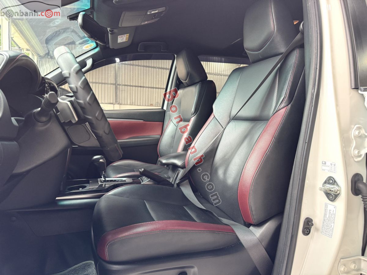 Bán ô tô Toyota Fortuner 2.4G 4x2 AT Legender - 2021 - xe cũ