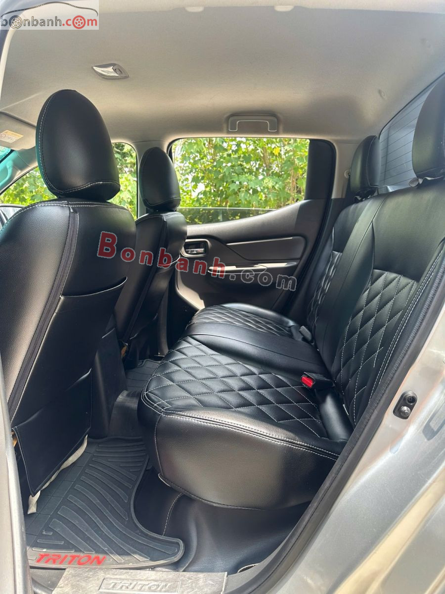 Bán ô tô Mitsubishi Triton 4x2 AT - 2019 - xe cũ