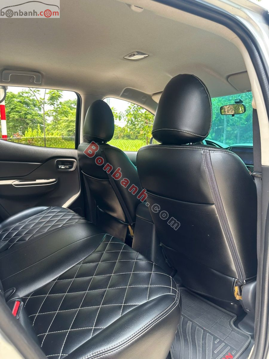 Bán ô tô Mitsubishi Triton 4x2 AT - 2019 - xe cũ