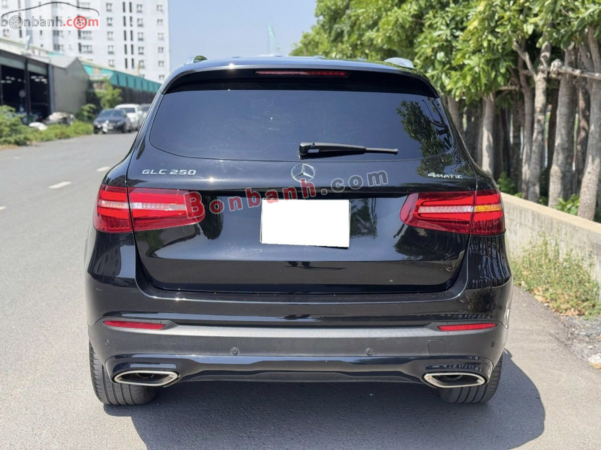 Bán ô tô Mercedes Benz GLC 250 4Matic - 2017 - xe cũ