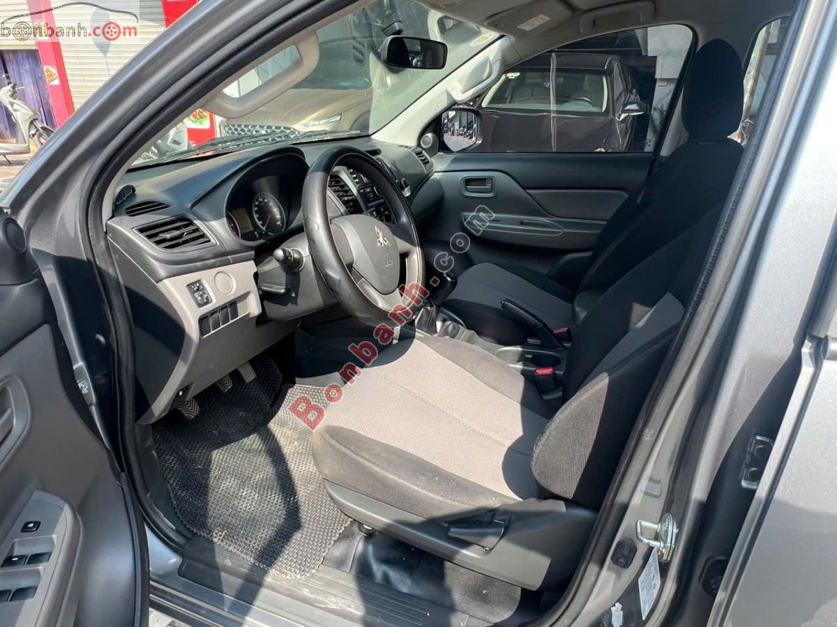 Bán ô tô Mitsubishi Triton 4x2 MT - 2016 - xe cũ