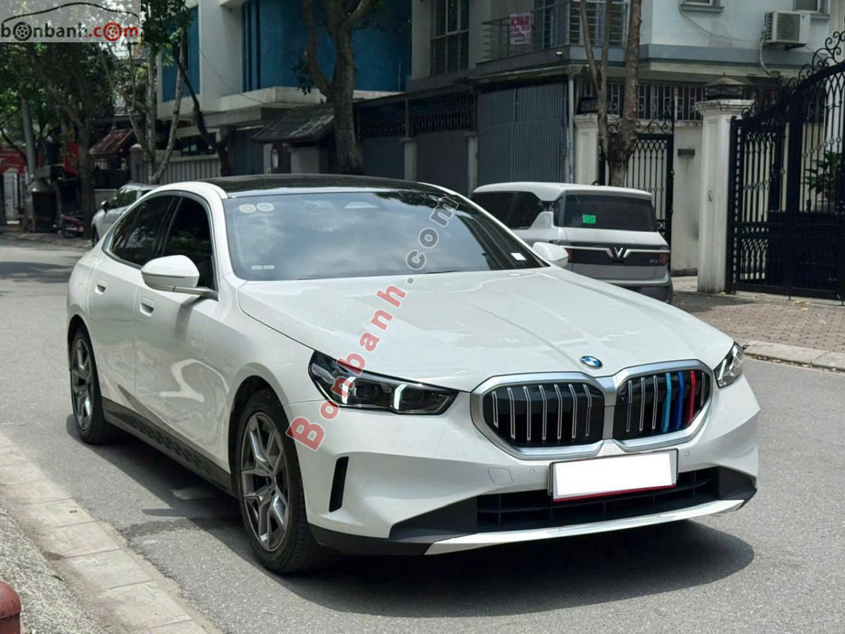 Bán ô tô BMW 5 Series 520i - 2025 - xe cũ