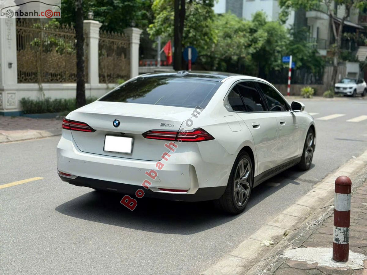Bán ô tô BMW 5 Series 520i - 2025 - xe cũ