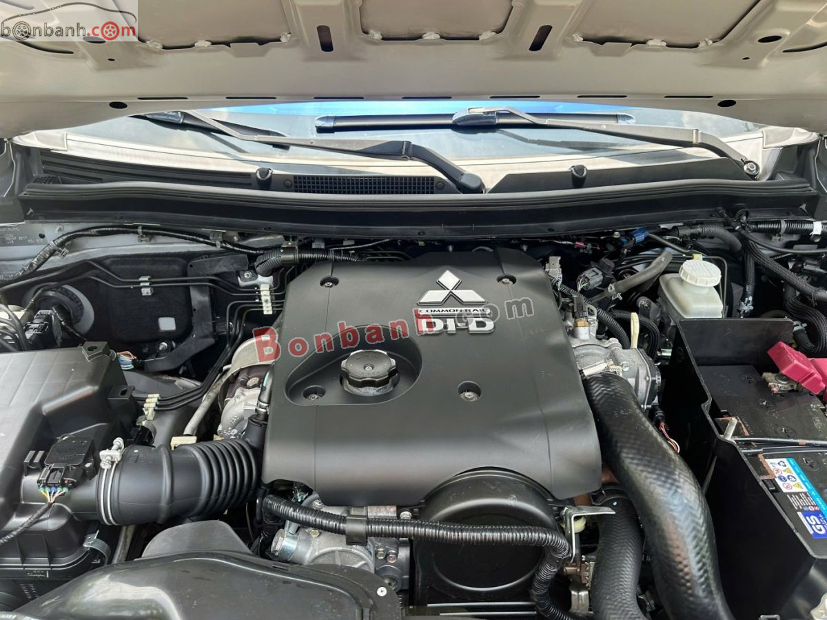 Bán ô tô Mitsubishi Triton 4x2 AT - 2019 - xe cũ