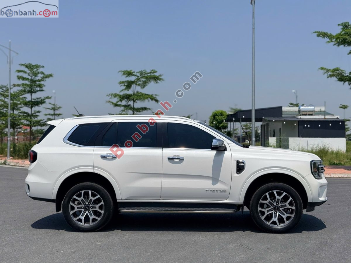 Bán ô tô Ford Everest Titanium 2.0L 4x2 AT - 2022 - xe cũ