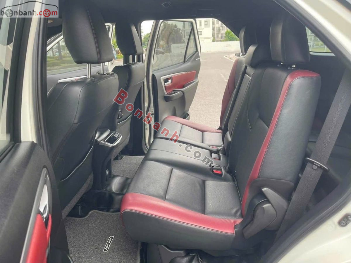 Bán ô tô Toyota Fortuner 2.4G 4x2 AT Legender - 2020 - xe cũ