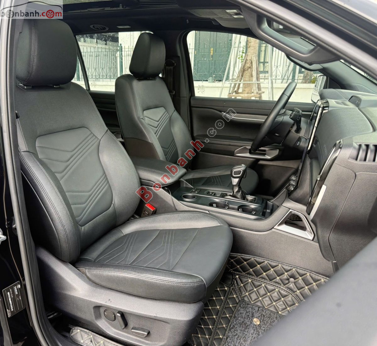 Bán ô tô Ford Everest Titanium 2.0L 4x2 AT - 2023 - xe cũ