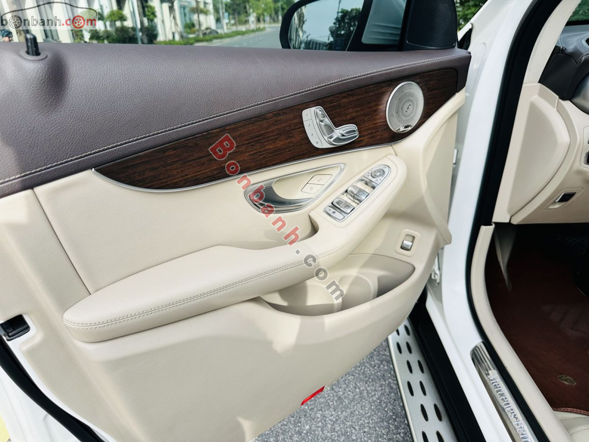Bán ô tô Mercedes Benz GLC 200 4Matic - 2022 - xe cũ