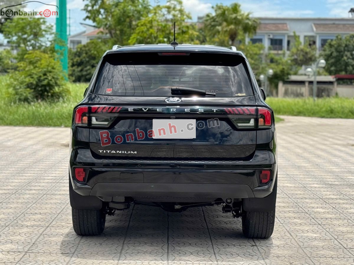 Bán ô tô Ford Everest Titanium 2.0L 4x2 AT - 2022 - xe cũ