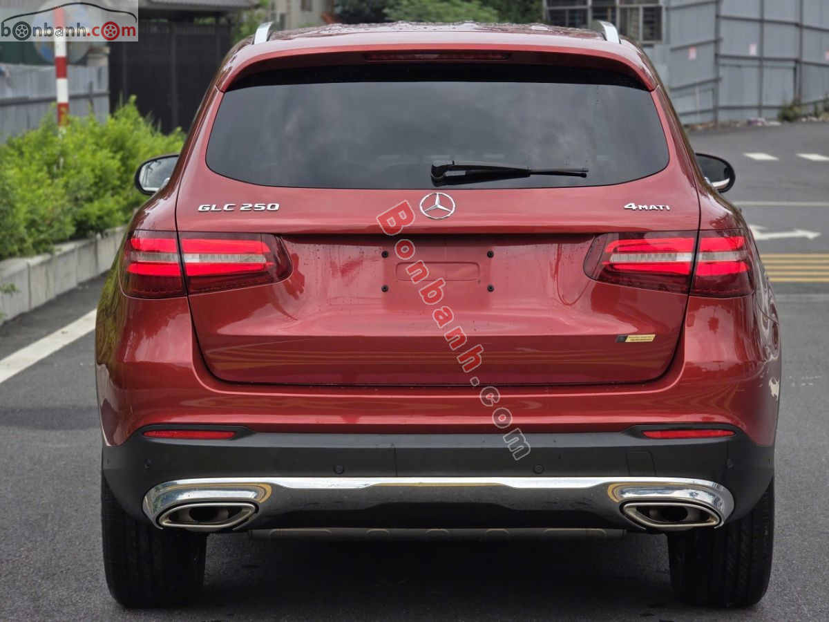Bán ô tô Mercedes Benz GLC 250 4Matic - 2017 - xe cũ