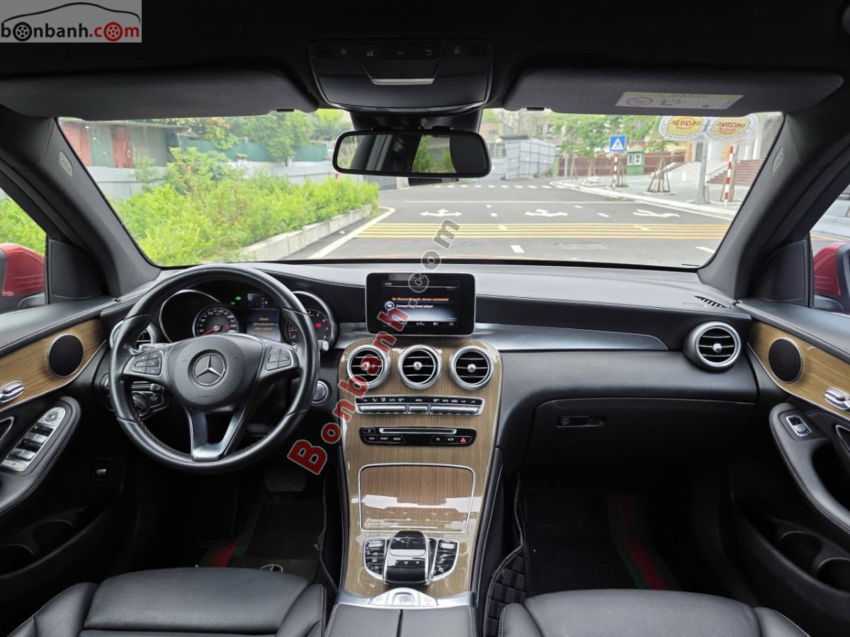Bán ô tô Mercedes Benz GLC 250 4Matic - 2017 - xe cũ