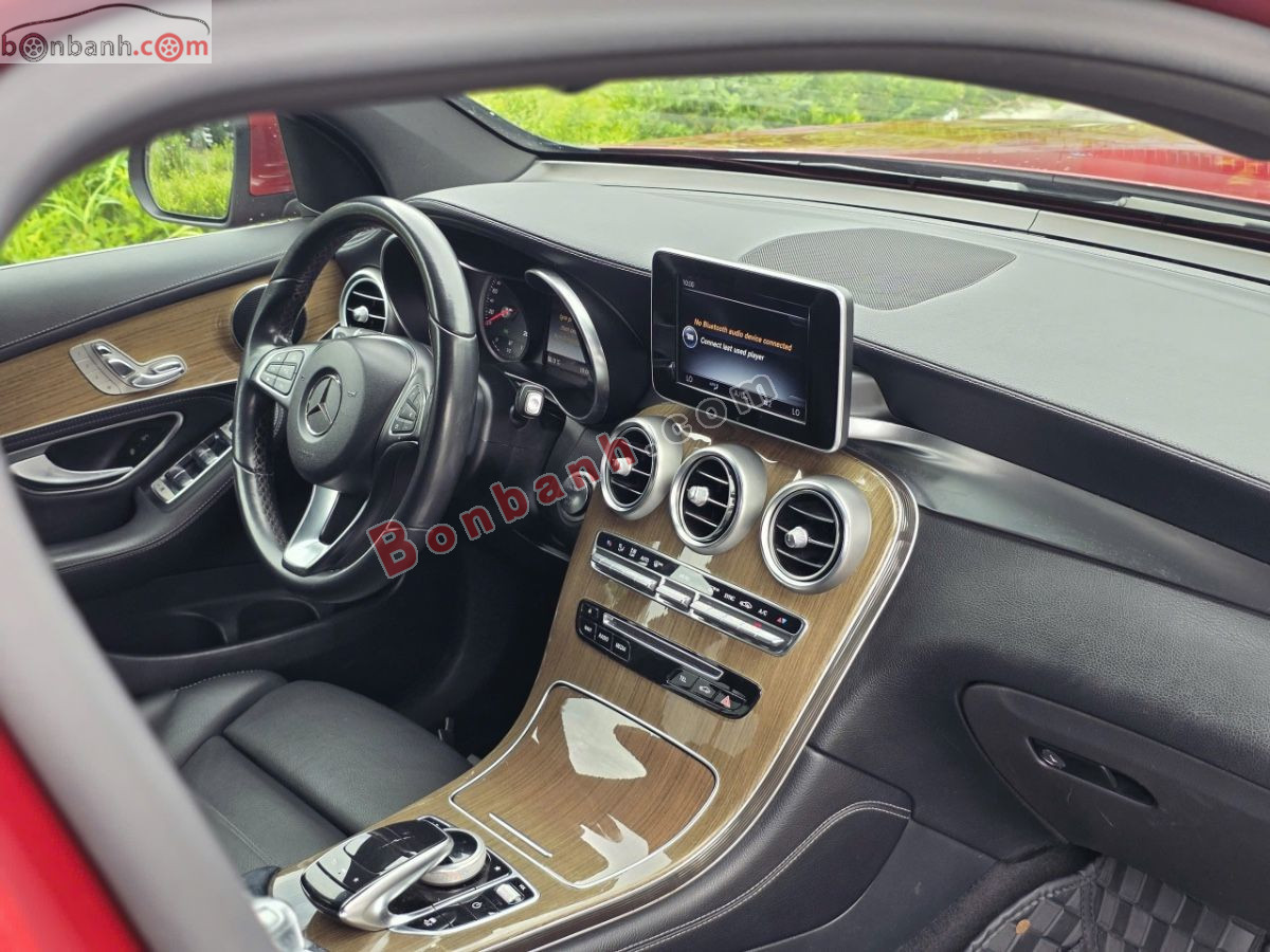 Bán ô tô Mercedes Benz GLC 250 4Matic - 2017 - xe cũ