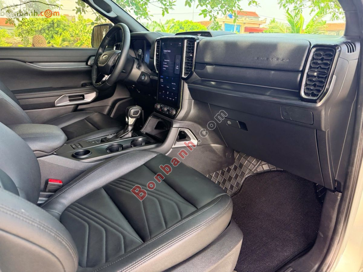 Bán ô tô Ford Everest Titanium 2.0L 4x2 AT - 2022 - xe cũ