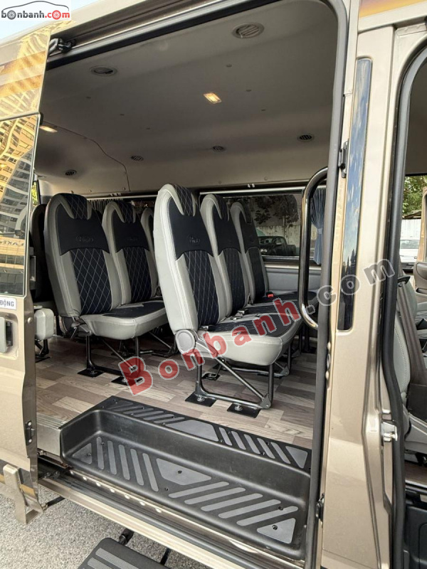Bán ô tô Ford Transit Tiêu chuẩn - 2024 - xe cũ