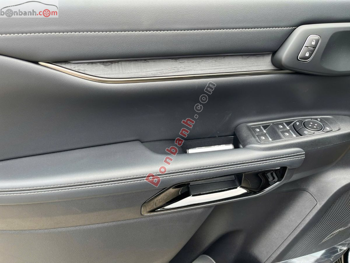 Bán ô tô Ford Everest Platinum 2.0L 4x2 AT - 2026 - xe mới