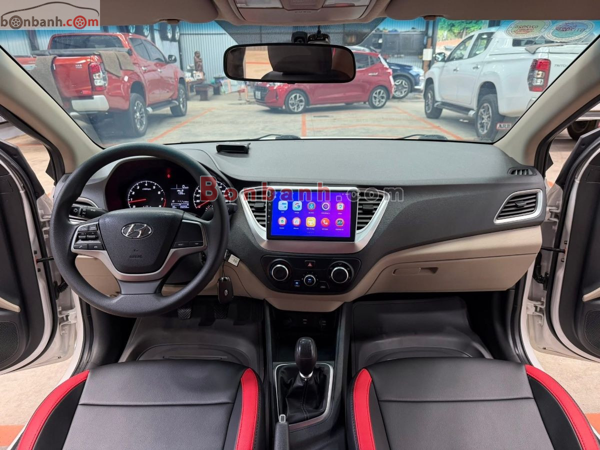Bán ô tô Hyundai Accent 1.4 MT Tiêu Chuẩn - 2022 - xe cũ