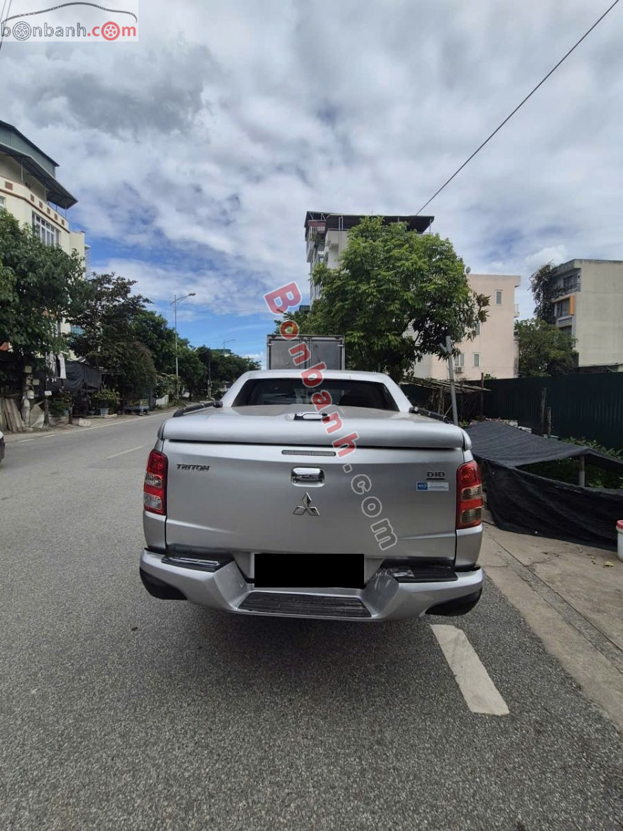Bán ô tô Mitsubishi Triton 4x2 AT - 2019 - xe cũ