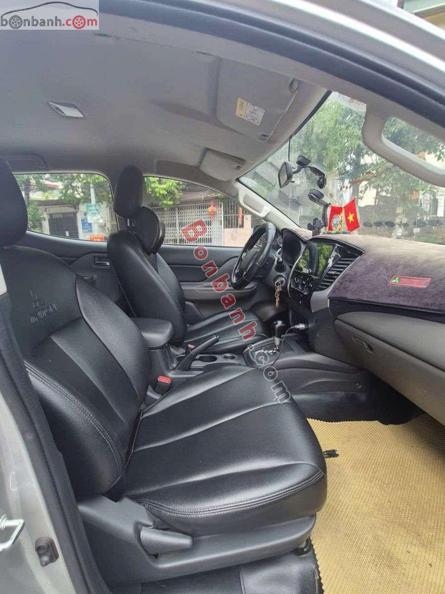 Bán ô tô Mitsubishi Triton 4x2 AT - 2019 - xe cũ
