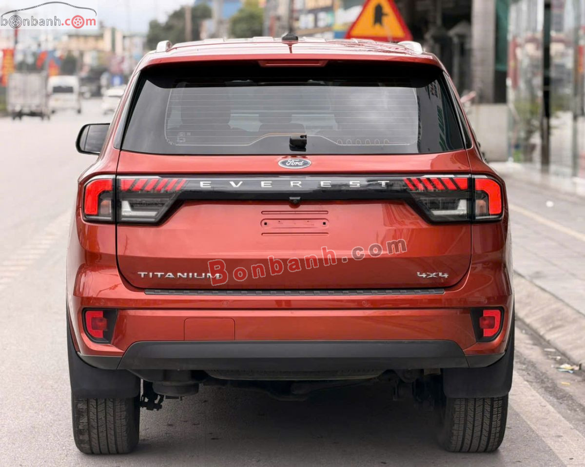 Bán ô tô Ford Everest Titanium 2.0L 4x2 AT - 2022 - xe cũ